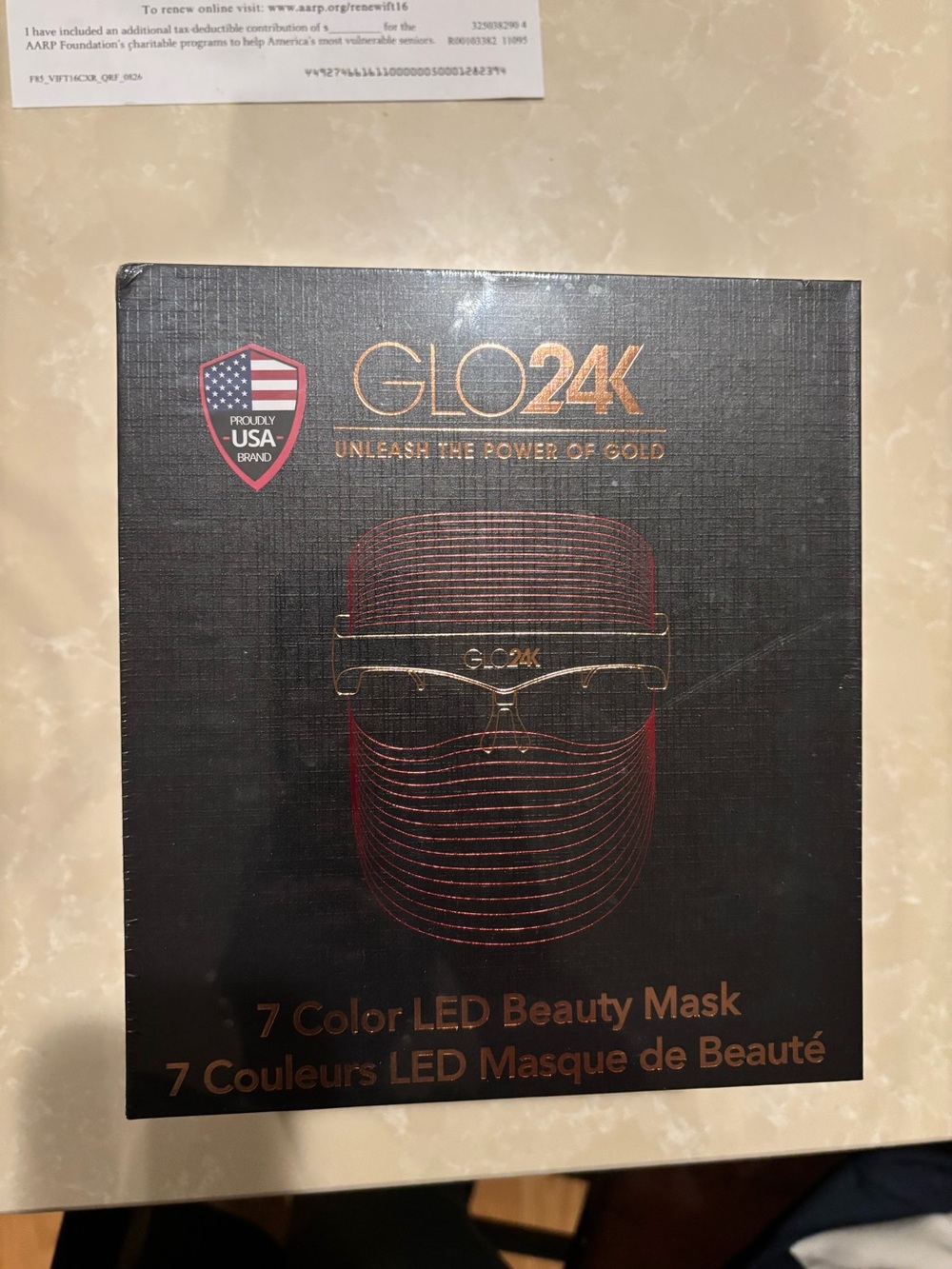 NIB GLO24K 7-Color LED Beauty Mask Light Therapy Facial Device